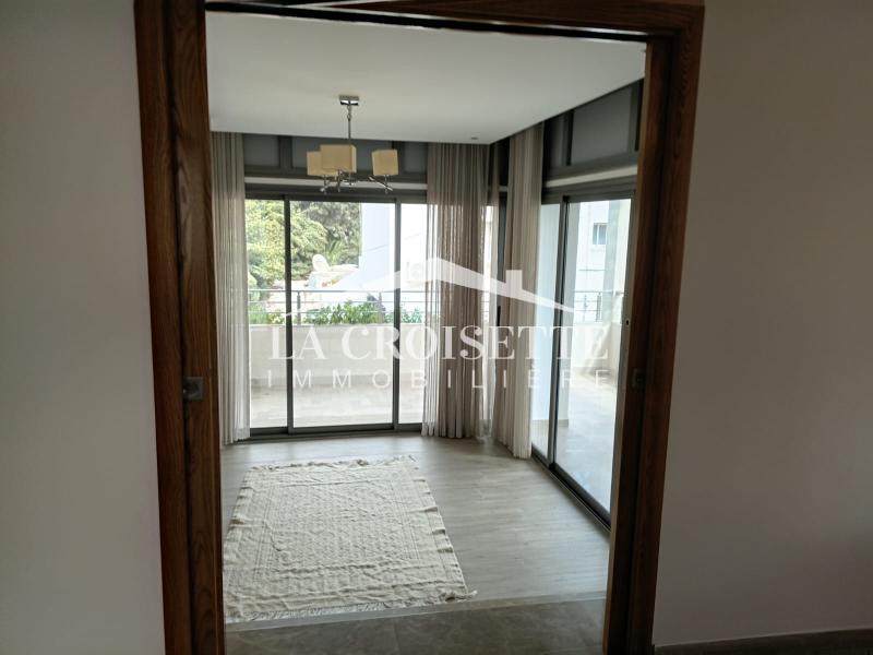 Villa meublée S+5 avec piscine à La Marsa